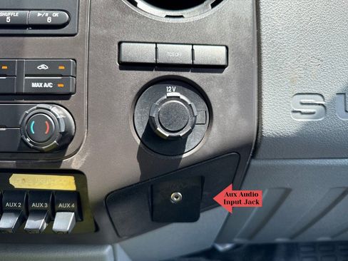 Used 2016 Ford F550 2WD Crew Cab Super Duty image 37