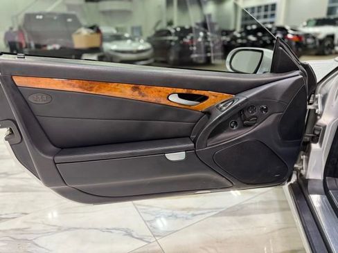 Used 2008 Mercedes-Benz SL 550 w/ P1 Pkg image 15