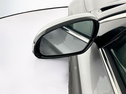 Used 2025 Genesis G70 2.5T RWD image 16