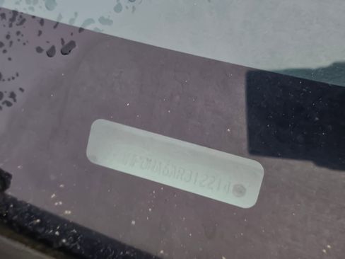 Used 2010 Ford Fusion SE image 2