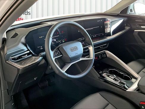 New 2025 Audi Q5 Premium Plus image 7