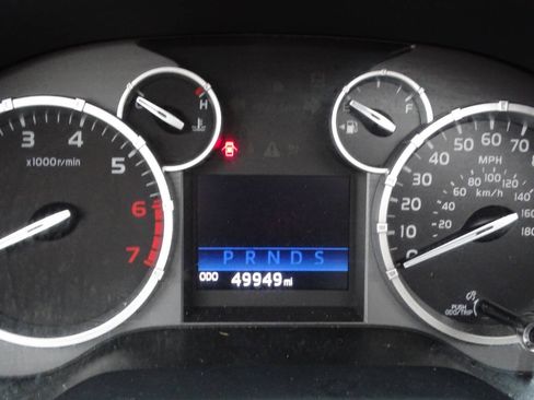 Used 2016 Toyota Tundra CrewMax w/ TRD Off-Road Pkg AWD/4WD image 20