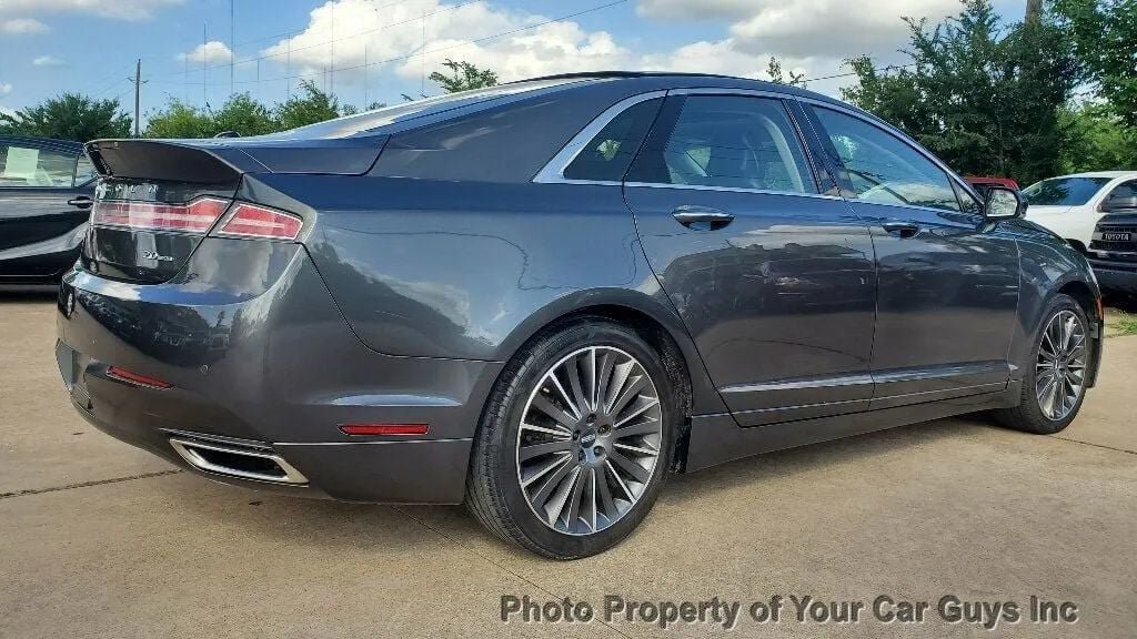 Used 2016 Lincoln MKZ w/ Equipment Group 300A Reserve FWD image 9