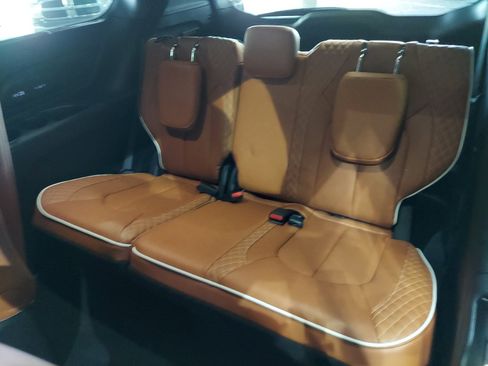 New 2026 Chrysler Pacifica Pinnacle image 25