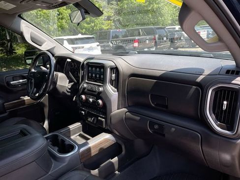 Used 2021 Chevrolet Silverado 1500 LT Trail Boss w/ Convenience Package II AWD/4WD image 29