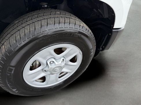 Used 2018 Toyota Tundra SR image 21