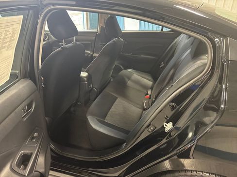 Used 2023 Nissan Versa SV image 27