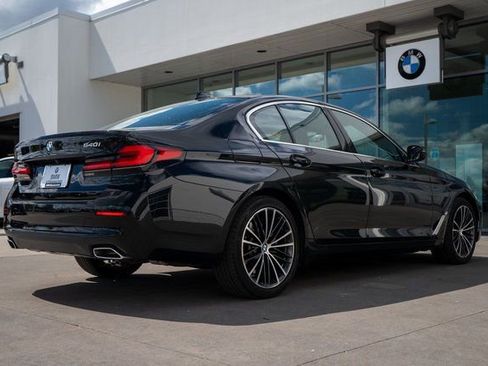Used 2023 BMW 540i xDrive w/ Premium Package image 10