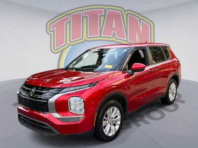 Used 2025 Mitsubishi Outlander ES