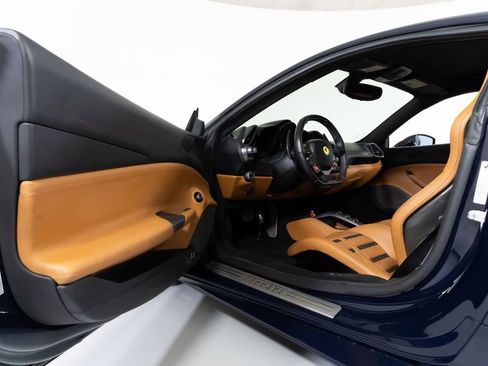 Used 2017 Ferrari 488 GTB RWD image 22