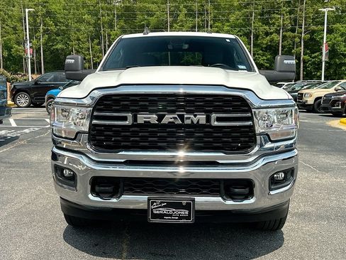 Used 2024 RAM 2500 Big Horn AWD/4WD image 5