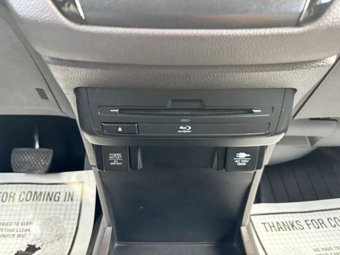 Used 2018 Honda Odyssey Elite image 25