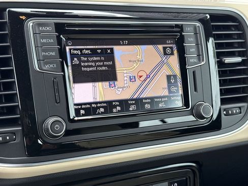 Used 2019 Volkswagen Beetle 2.0T S image 21