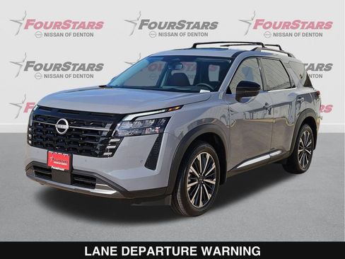 New 2026 Nissan Pathfinder Platinum AWD/4WD image 9