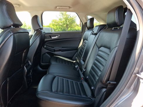 Used 2024 Ford Edge SEL w/ Convenience Package AWD/4WD image 10