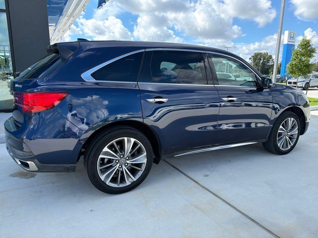 Used 2017 Acura MDX w/ Technology Package FWD image 5