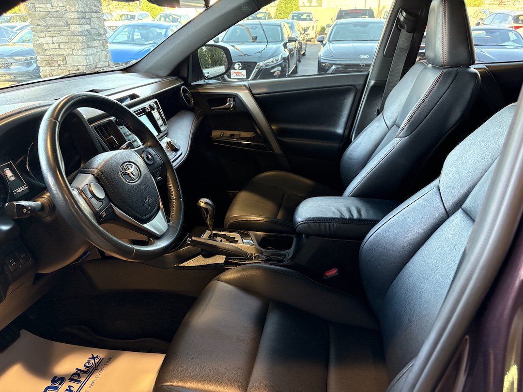 Used 2017 Toyota RAV4 SE w/ Power Extra Value Package AWD/4WD image 2
