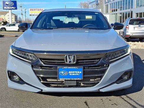 Used 2022 Honda Accord Sport image 2