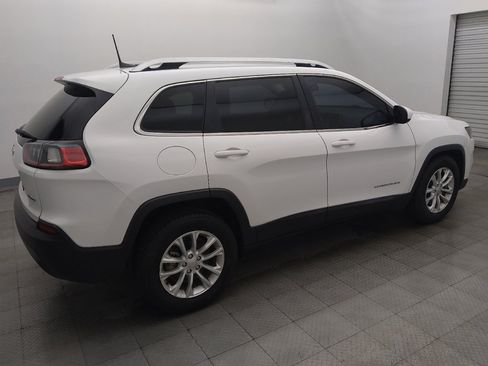 Used 2019 Jeep Cherokee Latitude w/ Cold Weather Group FWD image 10