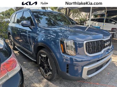 Used 2023 Kia Telluride EX w/ EX Captain's Chair Package