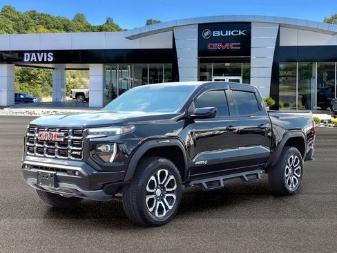 Used 2023 GMC Canyon AT4 AWD/4WD image 3