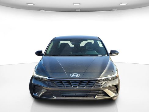 New 2026 Hyundai Elantra Sport image 2