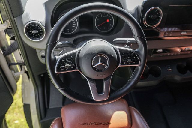 Used 2024 Mercedes-Benz Sprinter 2500 image 30