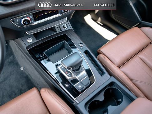 Used 2023 Audi Q5 2.0T Premium w/ Convenience Package AWD/4WD image 26