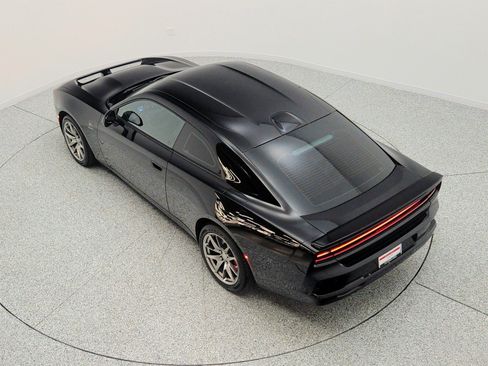 Used 2025 Dodge Charger Daytona Scat Pack w/ Track Pack AWD/4WD image 27