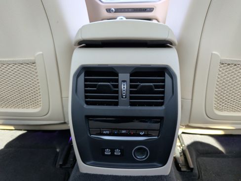 Used 2019 BMW 330i Sedan w/ Driving Assistance Package RWD image 35
