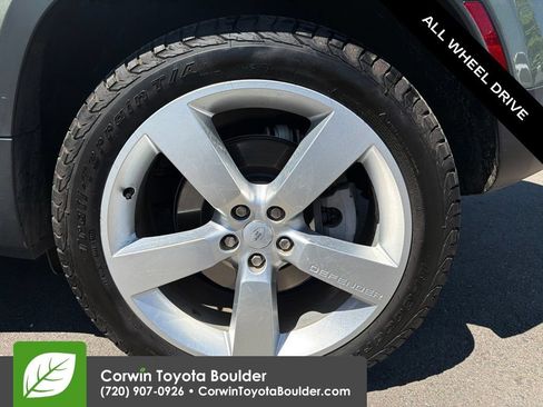Used 2022 Land Rover Defender 90 S AWD/4WD image 28