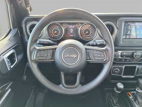 Used 2022 Jeep Wrangler Unlimited Sport image 15