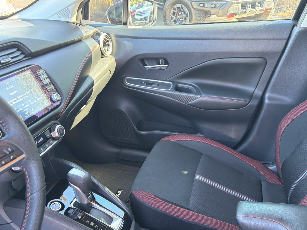 Used 2025 Nissan Versa SR w/ Trunk Package FWD image 34