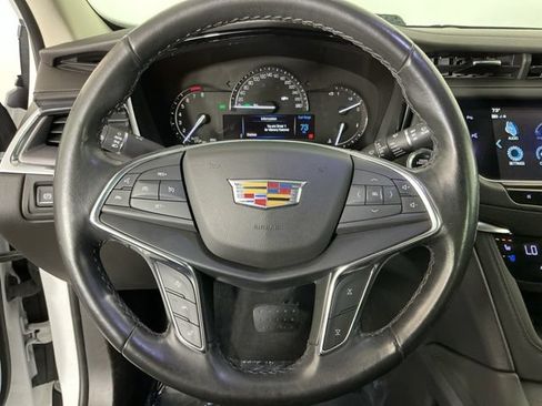 Used 2019 Cadillac XT5 Premium Luxury w/ LPO, Black Ice Package AWD/4WD image 16