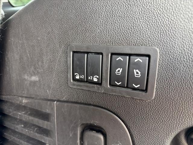 Used 2016 GMC Yukon Denali w/ Open Road Package AWD/4WD image 13