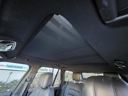 Used 2020 Land Rover Range Rover HSE image 7