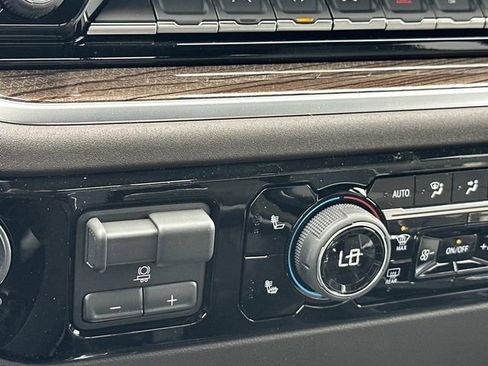 New 2026 Chevrolet Silverado 1500 RST image 38