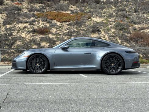 Certified 2025 Porsche 911 Carrera 4 GTS image 2