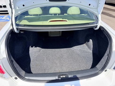 Used 2012 Honda Accord LX image 15