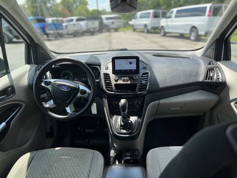 Used 2022 Ford Transit Connect XLT FWD image 13