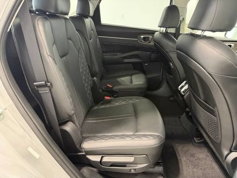 Used 2022 Kia Sorento SX Prestige AWD/4WD image 25