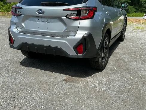 Used 2024 Subaru Crosstrek 2.5i Limited AWD/4WD image 5