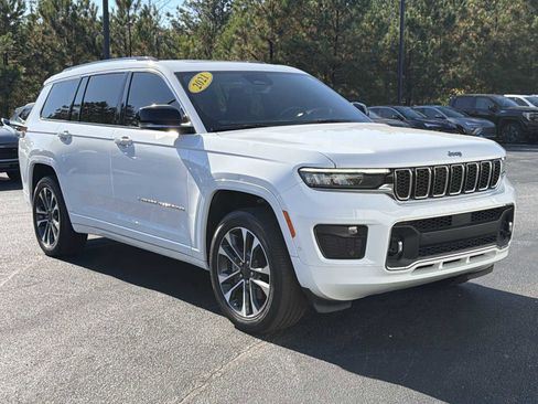 Used 2021 Jeep Grand Cherokee L Overland w/ Luxury Tech Group IV image 34