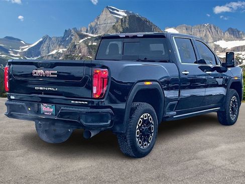 Used 2021 GMC Sierra 3500 Denali w/ Denali Ultimate Package image 2