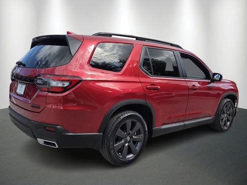 Certified 2023 Honda Pilot Sport image 7