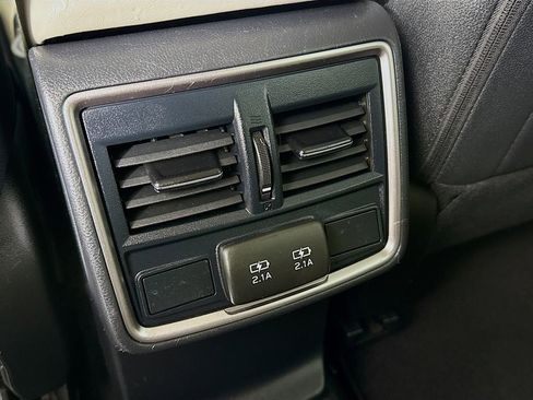 Used 2020 Subaru Forester Premium image 23