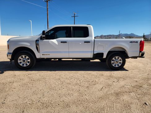 Used 2024 Ford F250 XLT image 8