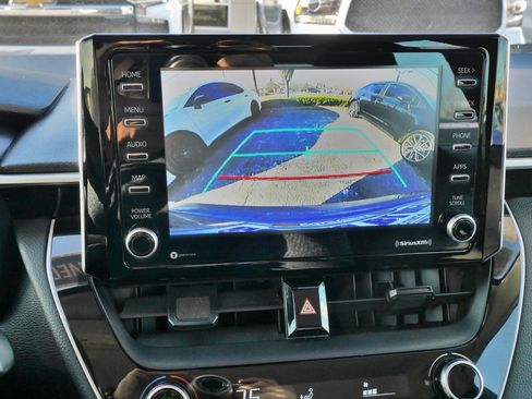 Used 2021 Toyota Corolla LE image 30