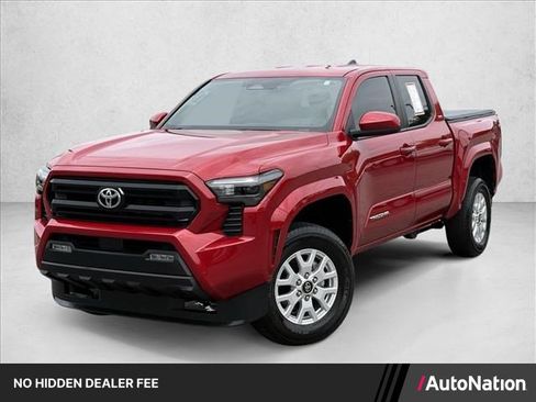 Certified 2025 Toyota Tacoma SR5 AWD/4WD image 1