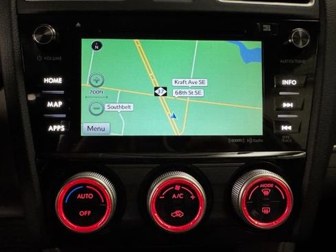 Used 2017 Subaru Forester 2.5i Limited image 11